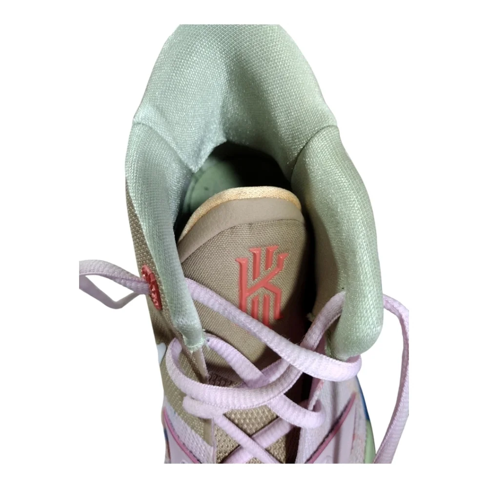 Nike Kyrie 7 1 World 1‎ People Regal Pink Basketball Shoes